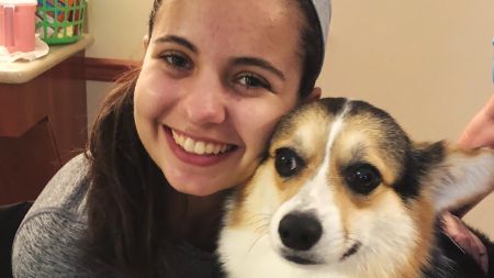 Sophie Barry was born in 2000.